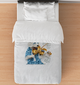 Kirigami vineyard vines pattern on elegant duvet cover.